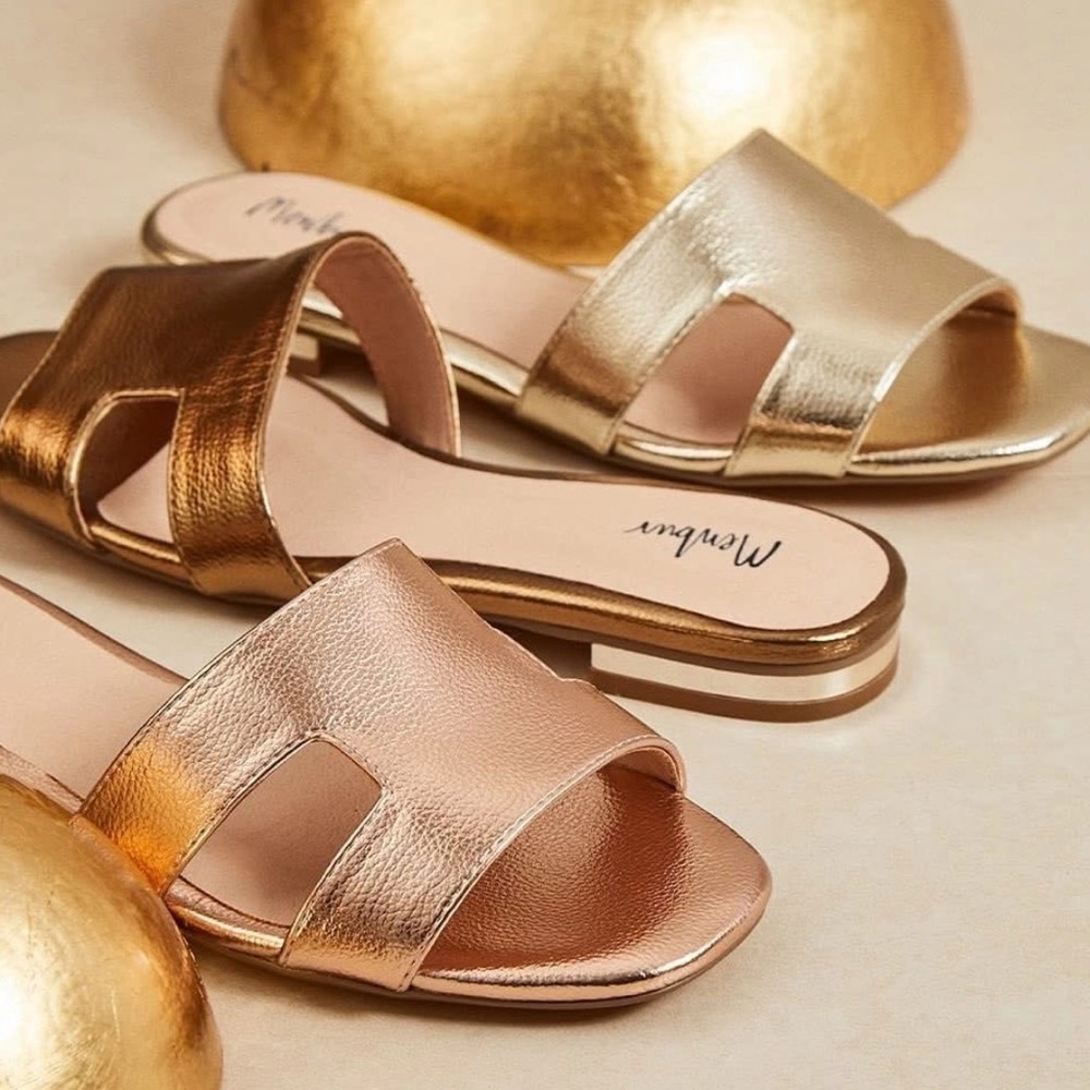 Menbur Metallic Slide Sandals in Gold